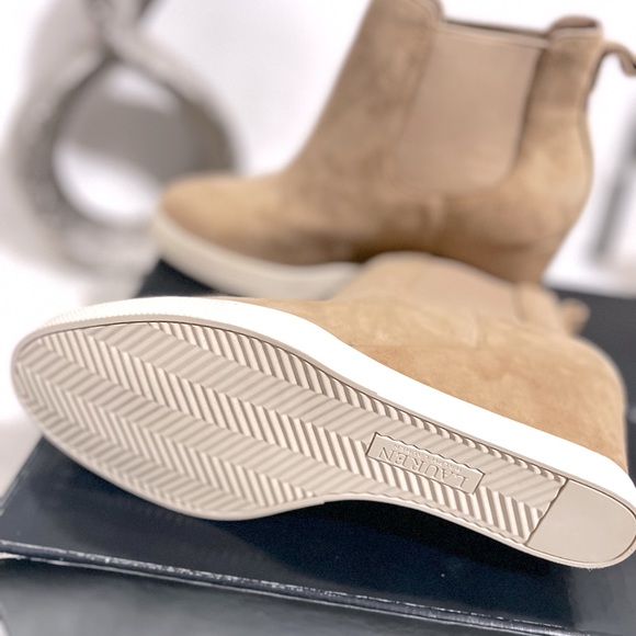 Lauren Ralph Lauren Women's Beige Suede Reade Wedge Sneaker Size 8M shoes, boots - Picture 5 of 9